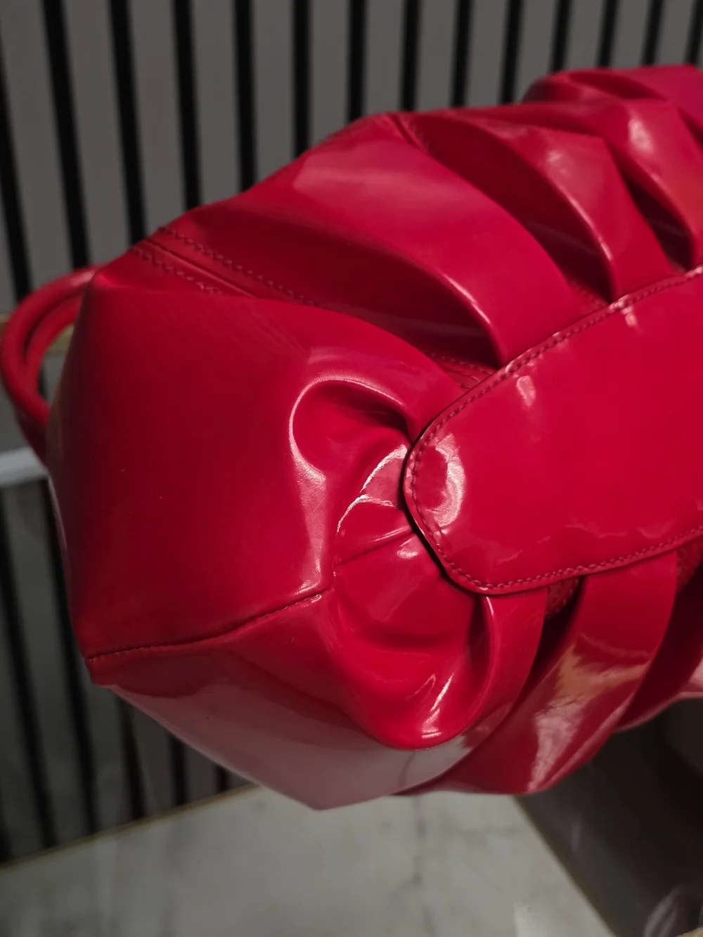 Alexander McQueen Red Elvie Frame Patent Top-Handle Satchel Bag RARE